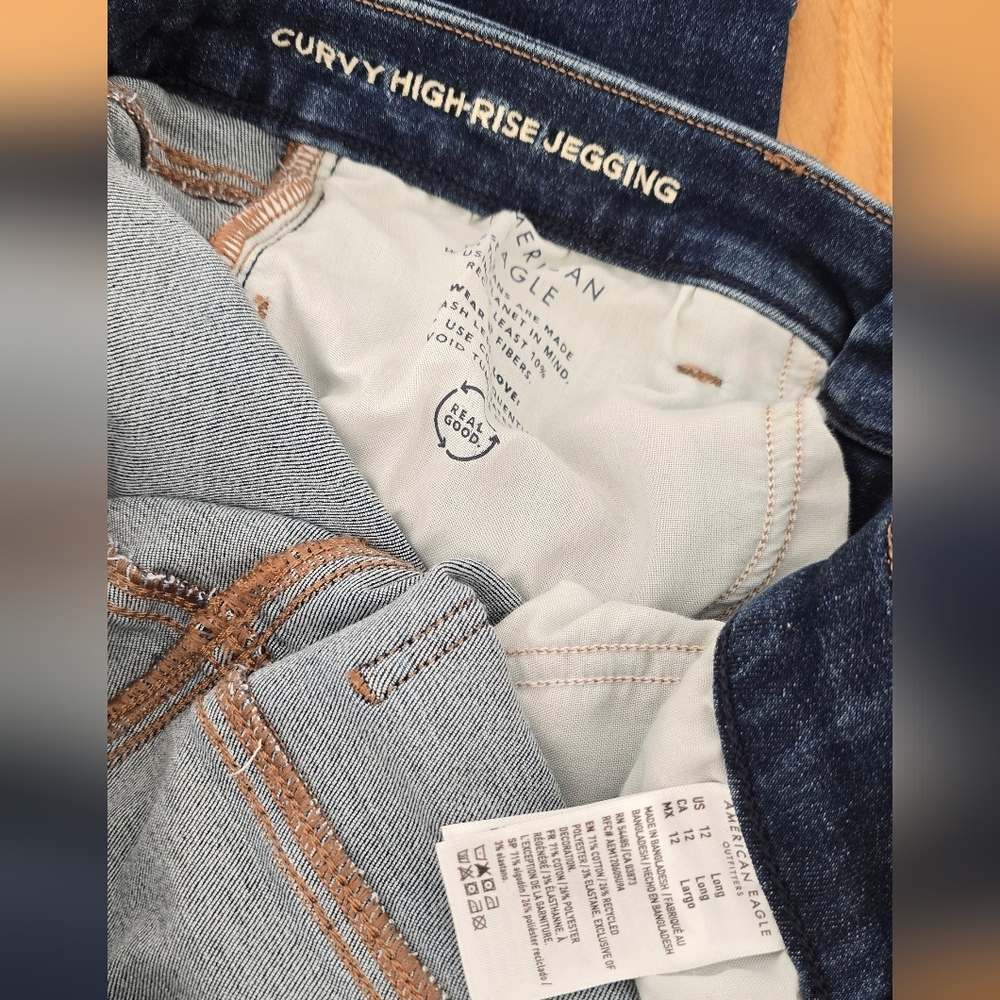 American Eagle Outfitters High-Rise Jeans - Dark Blue